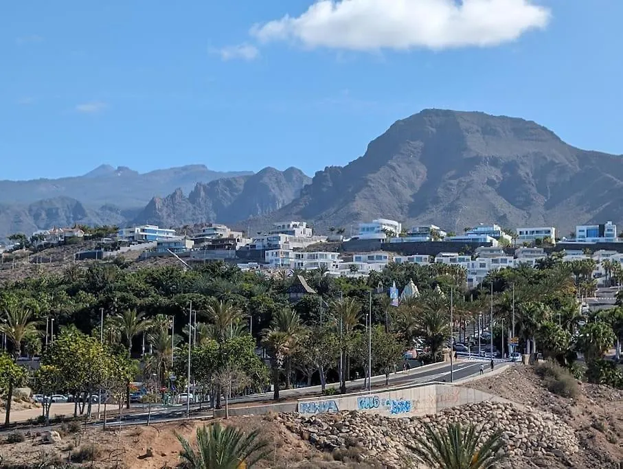 Bright Cosy 1Br Apt 7 Min To Beach Siam Park Mall Playa de las Américas 0*,  Spanien